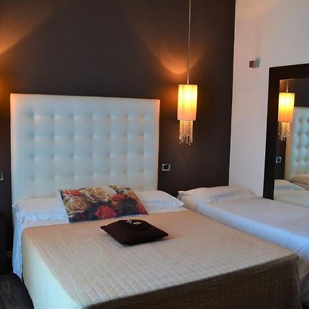 Hotel In - Lounge Room Cazzago  Екстериор снимка