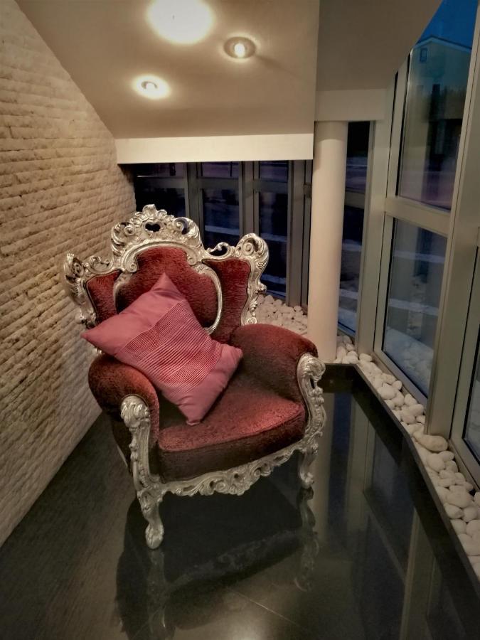 Hotel In - Lounge Room Cazzago  Екстериор снимка
