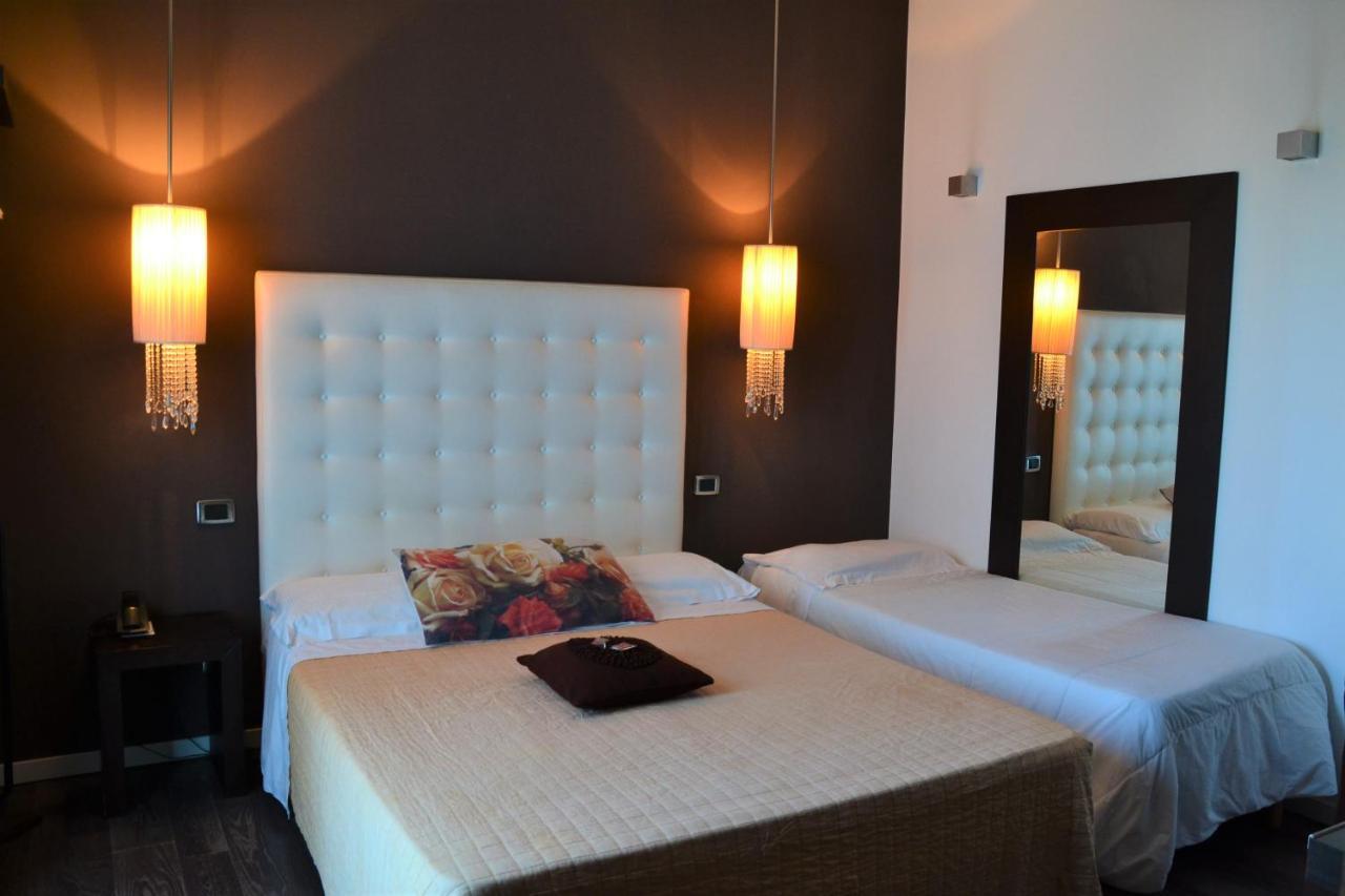 Hotel In - Lounge Room Cazzago  Екстериор снимка
