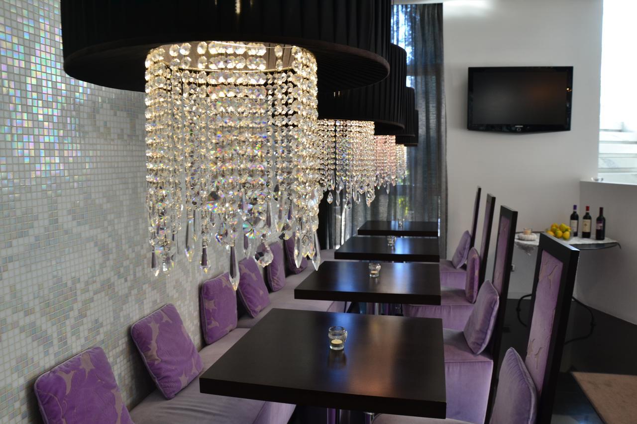 Hotel In - Lounge Room Cazzago  Екстериор снимка